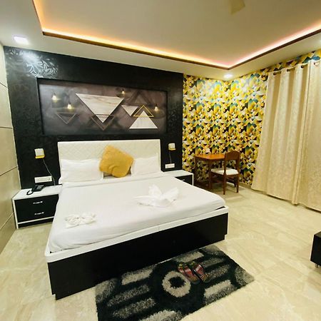 Shree R.C.Vatika Hotel Motihari ภายนอก รูปภาพ