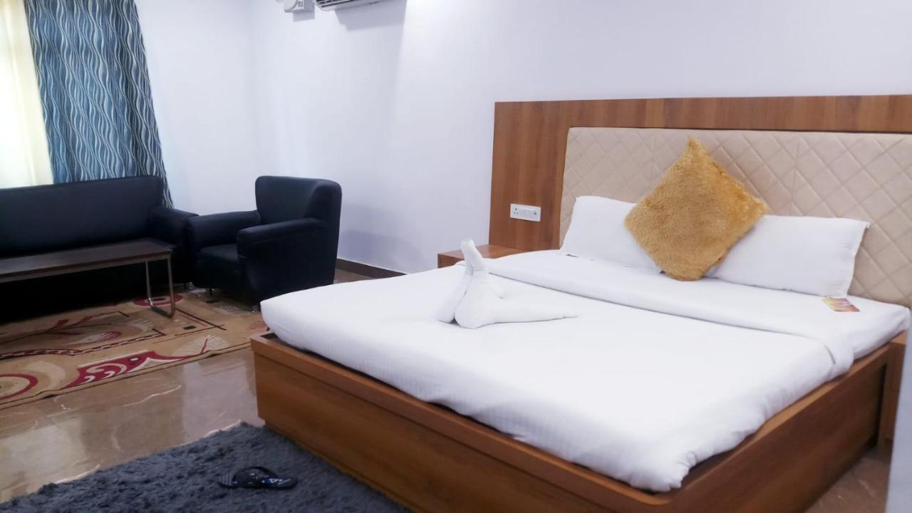 Shree R.C.Vatika Hotel Motihari ภายนอก รูปภาพ