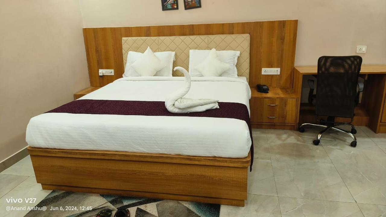 Shree R.C.Vatika Hotel Motihari ภายนอก รูปภาพ